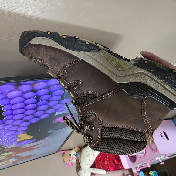 KEEN Men's Brown Hiking Boots - Picture 6 of 10